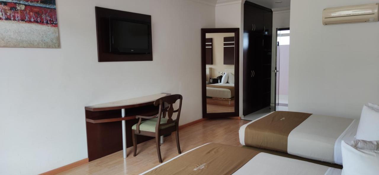 Hotel Dubrovnik เมริดา ภายนอก รูปภาพ