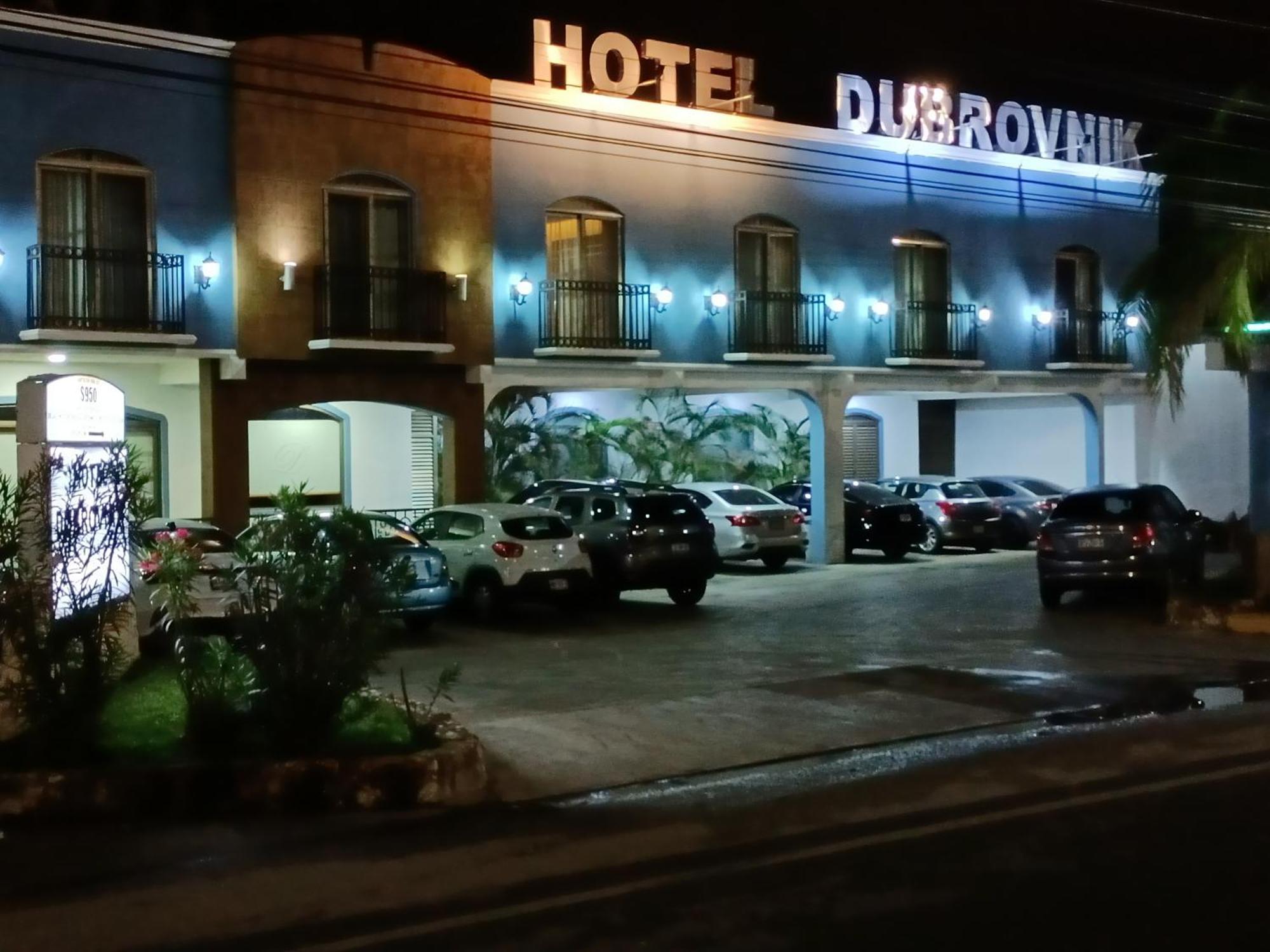 Hotel Dubrovnik เมริดา ภายนอก รูปภาพ