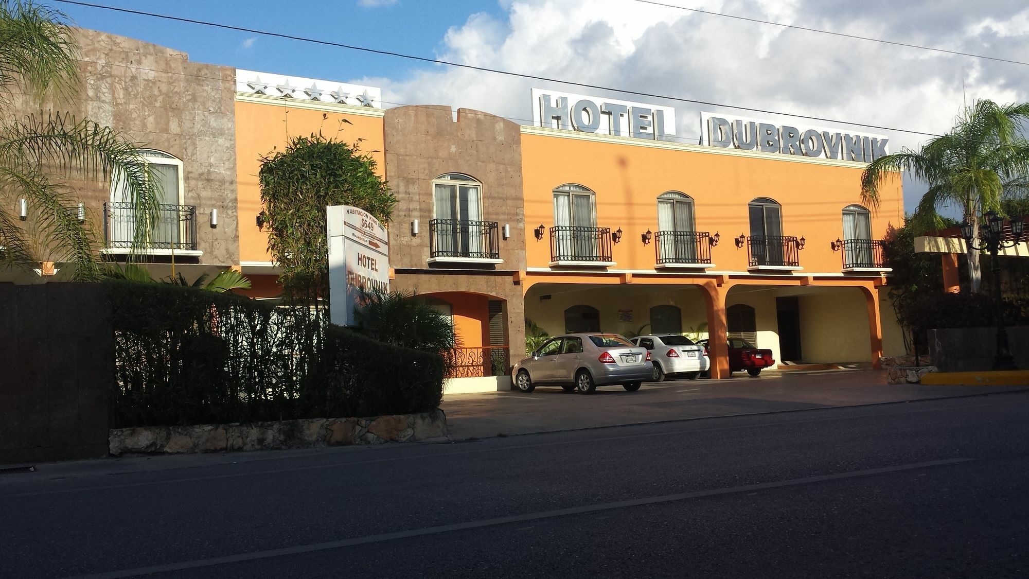 Hotel Dubrovnik เมริดา ภายนอก รูปภาพ