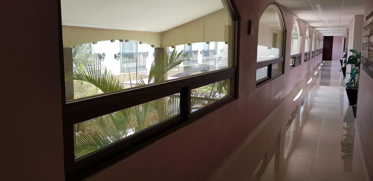 Hotel Dubrovnik เมริดา ภายนอก รูปภาพ